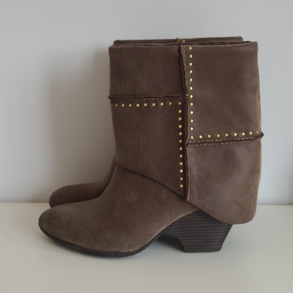 FERGIE Gold Tone Studded Faux Leather Pointed Toe Heeled Boots - Picture 2 of 15